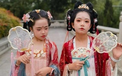 青青草国产线观看